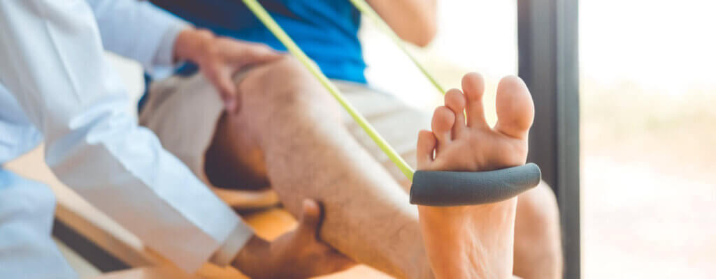 3 reasons why going to physical therapy after your surgery is important!